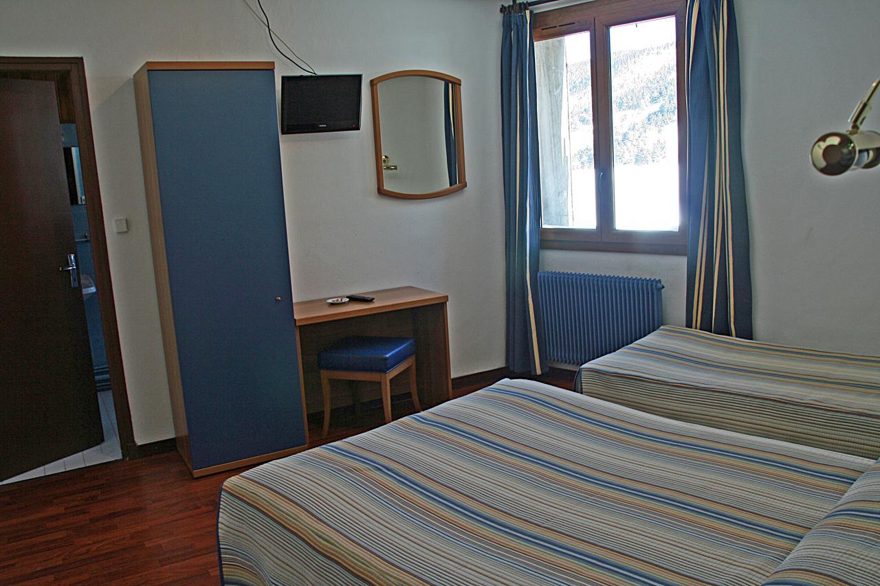 Hotel La Belle Aude Matemale Luaran gambar